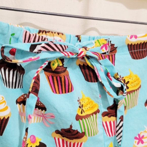 The Cat's Pajamas Blue Cupcake Print Women's Pajamas | Size XL - Picture 4 of 6